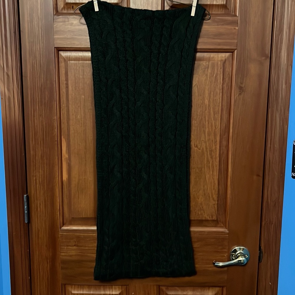 Dark green,cable knit, infinity scarf
